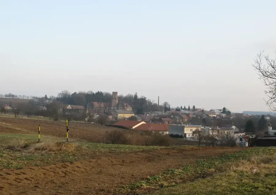 Fortăreața Dřínov — Castelul Křivoklát (Cehia)