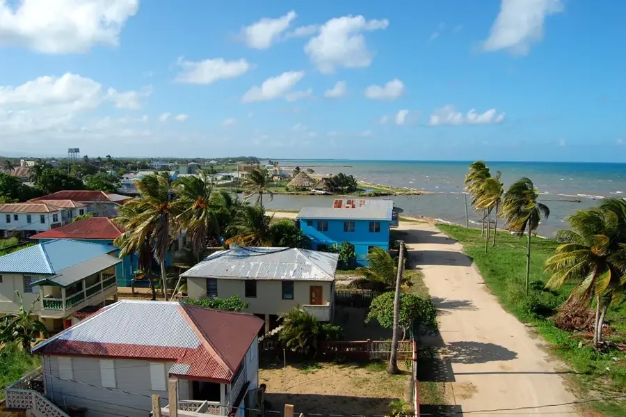 Dangriga (Stann Creek Capital) — Ek' Balam (Mexico)