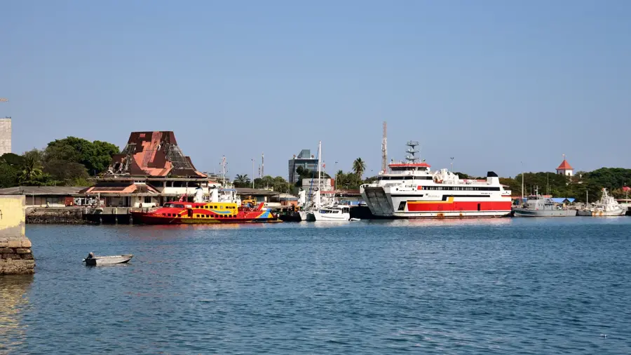 Seehafen Dili — Berg Manucoco (Timor-Leste)