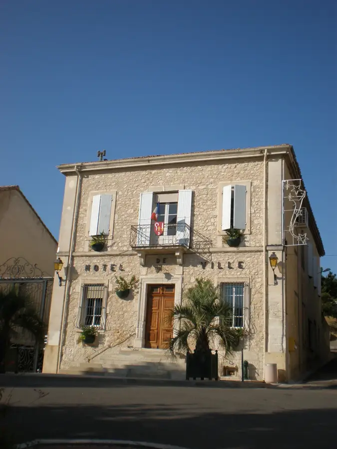 Donzère – city