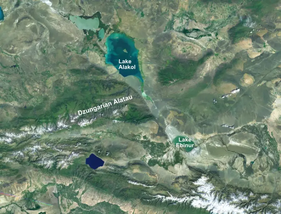 Dsungarisches Becken — Ürümqi (China)