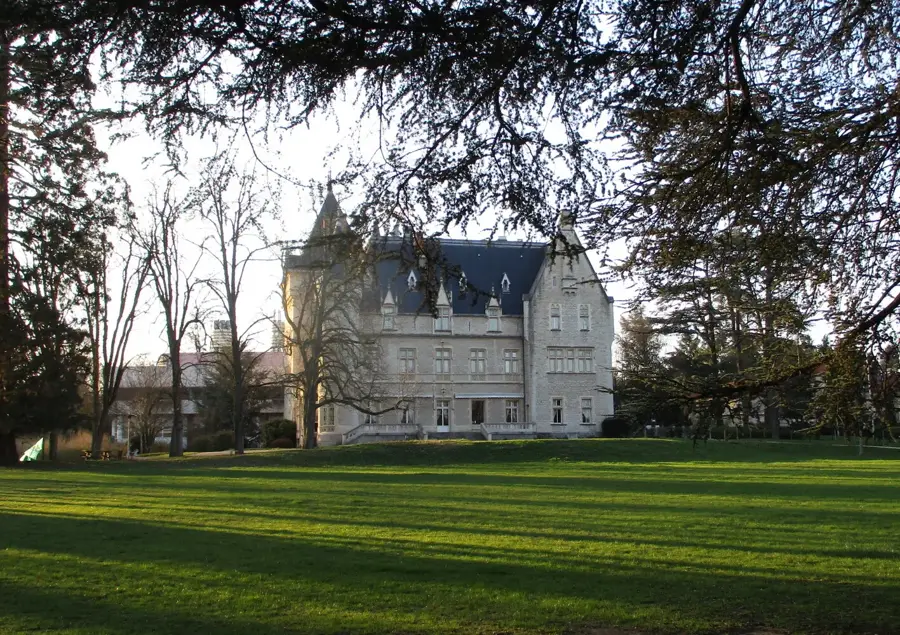Écully – city