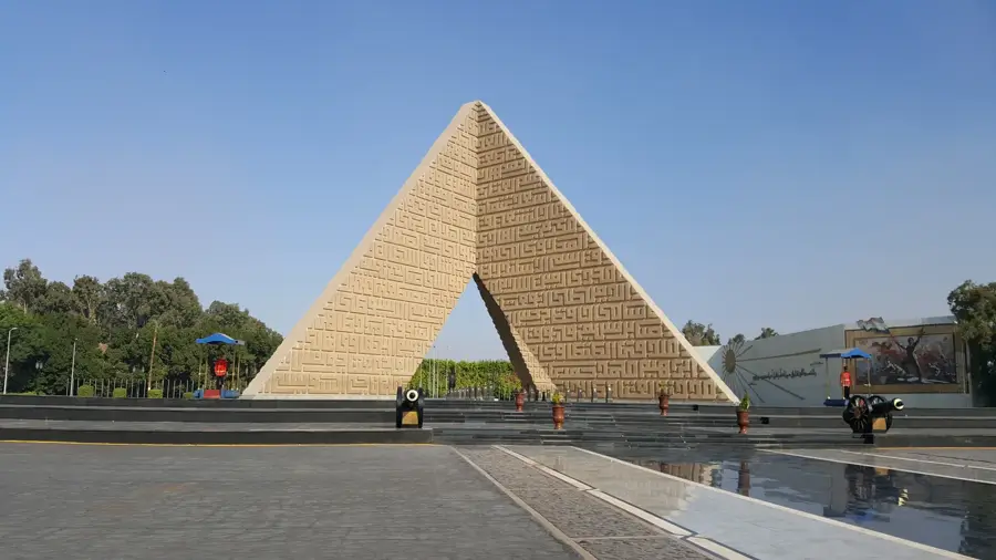 Monumentul Soldatului Necunoscut — Delta Nilului (Egipt)