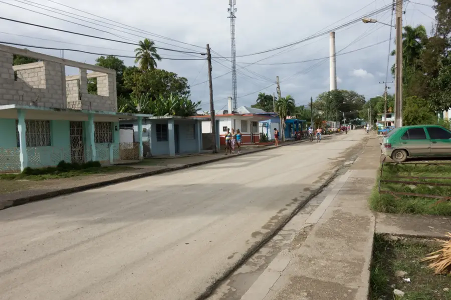 El Salvador — The Great Stone (Cuba)