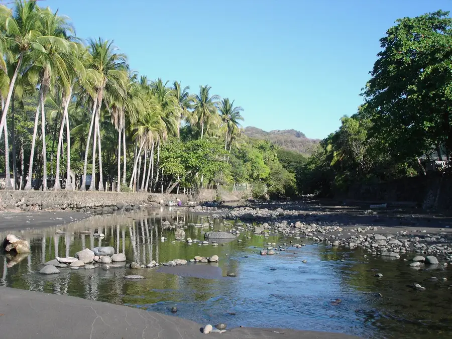 El Zonte — San Pablo Tacachico (El Salvador)