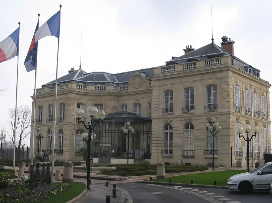 Épinay-sur-Seine – city