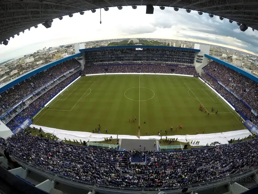 George Capwell Stadium — Guayas River (Ecuador)