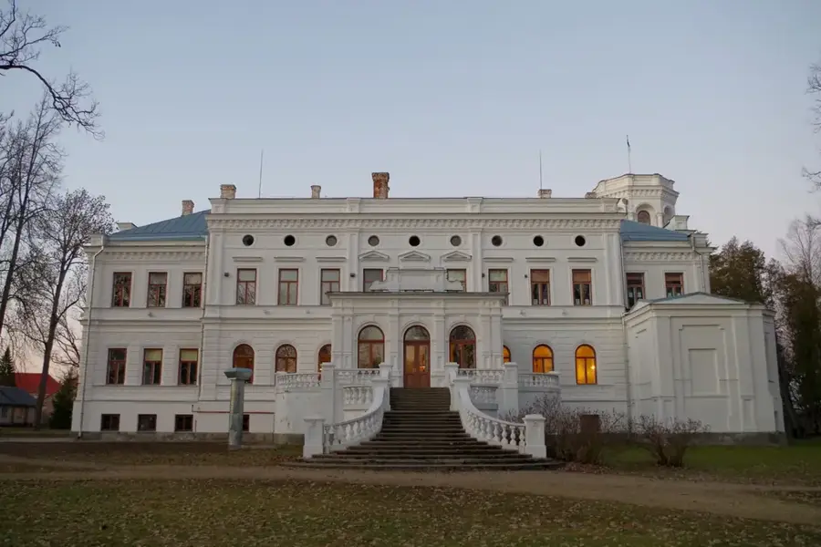 Castelul Puurmani — Rezervația Naturală Alam-Pedja (Estonia)