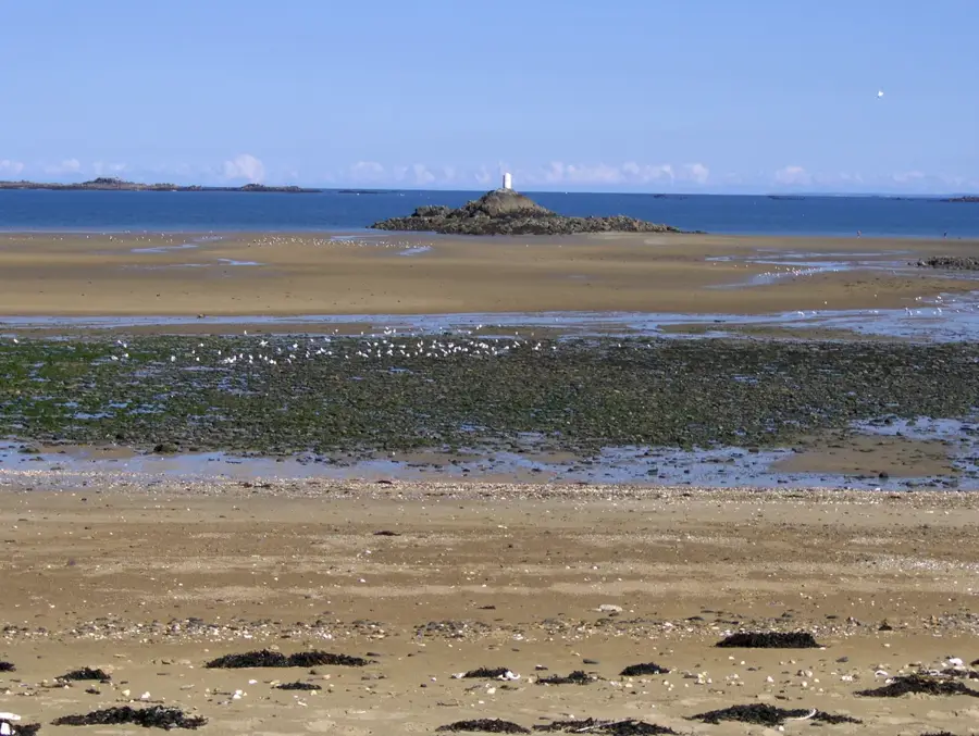 Étables-sur-Mer – city