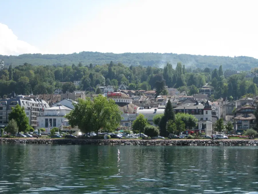 Évian-les-Bains – city