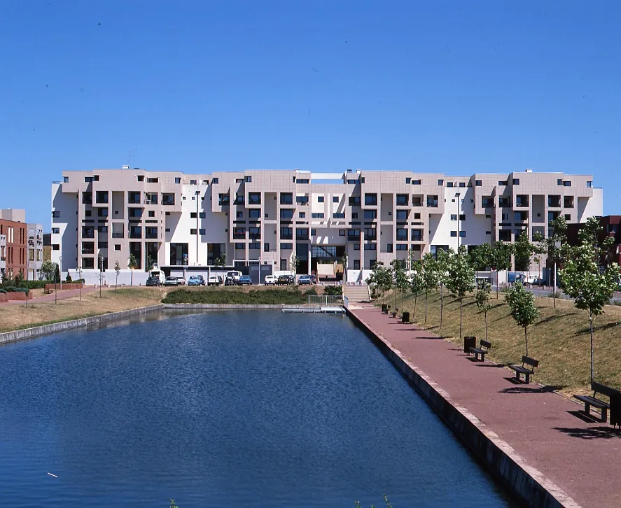 Évry-Courcouronnes – city
