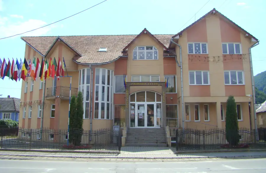 Feldru – oraș