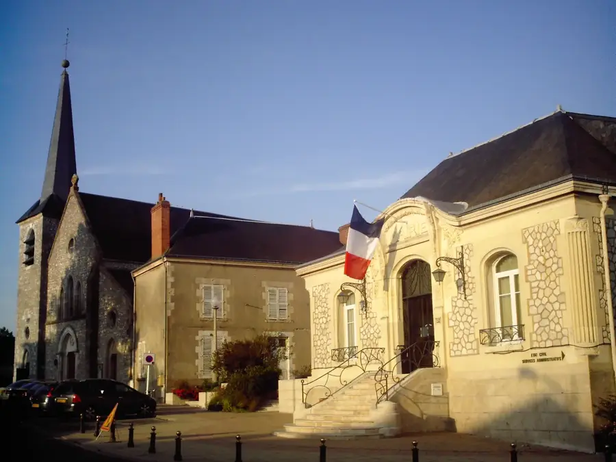 Fleury-les-Aubrais – city