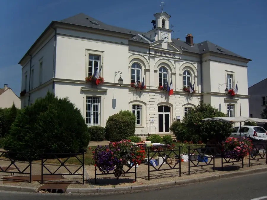 Fontenay-Trésigny – city