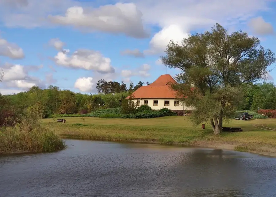 Erdőspuszták — Hortobágy (Magyarország)