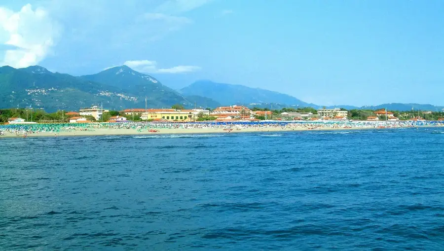 Forte dei Marmi — Siena (Italia)