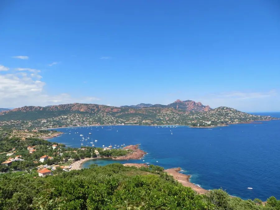 Agay — Vic-la-Gardiole (Franciaország)