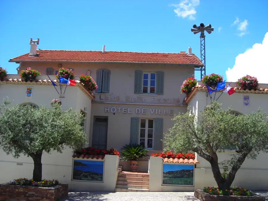 La Croix-Valmer – city