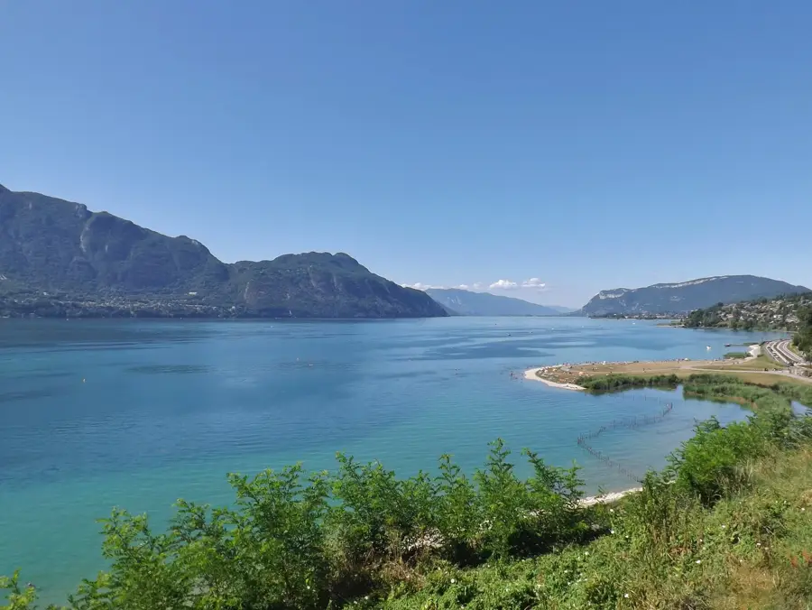 Lake Bourget / Aix area – city