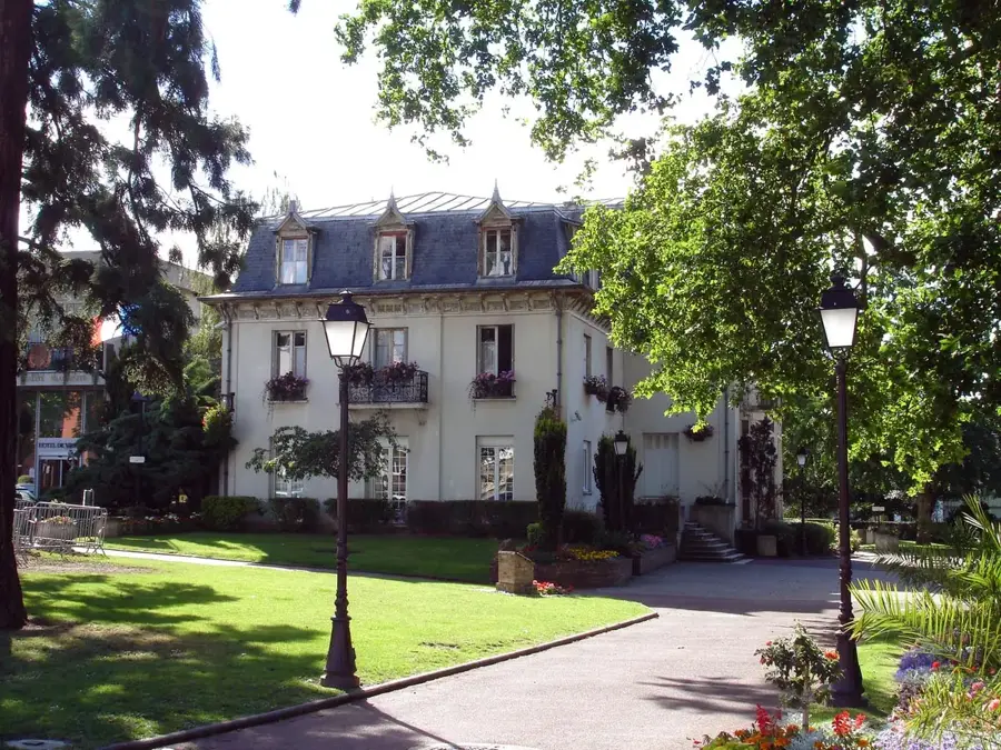 Franconville – city