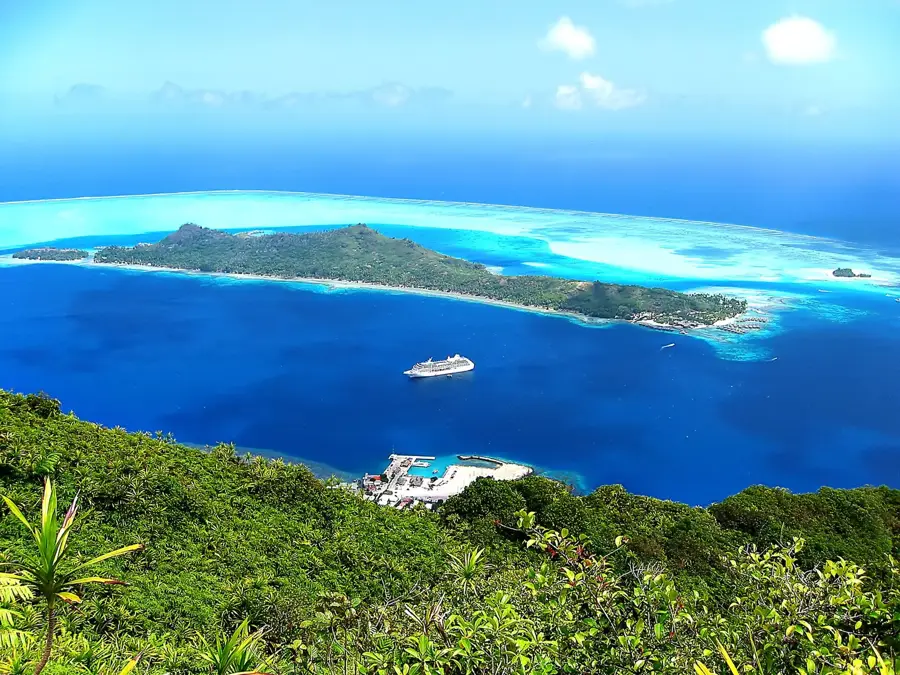 St. Joseph Church Faanui — Bora Bora Leopard Ray Trench (French Polynesia)