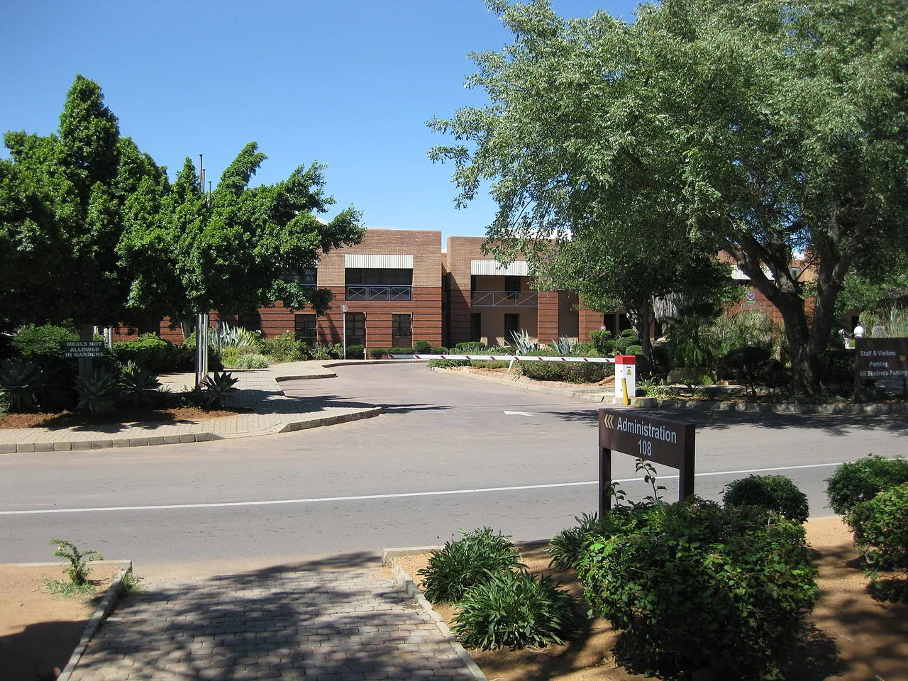 Kgalagadi Brauerei — Botswana Impfstoffinstitut (Botsuana)