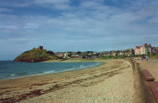 Criccieth Beach