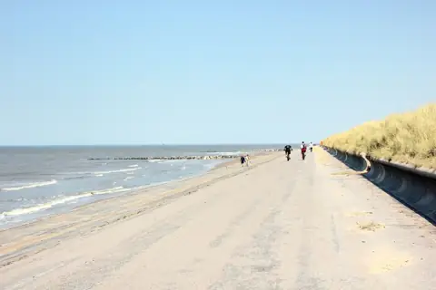 Ffrith Beach