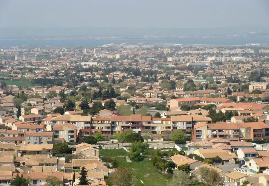 Gignac-la-Nerthe – city