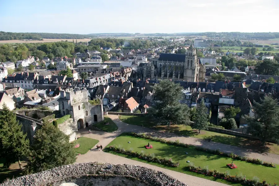 Gisors – city