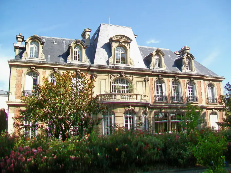 Gonesse – city