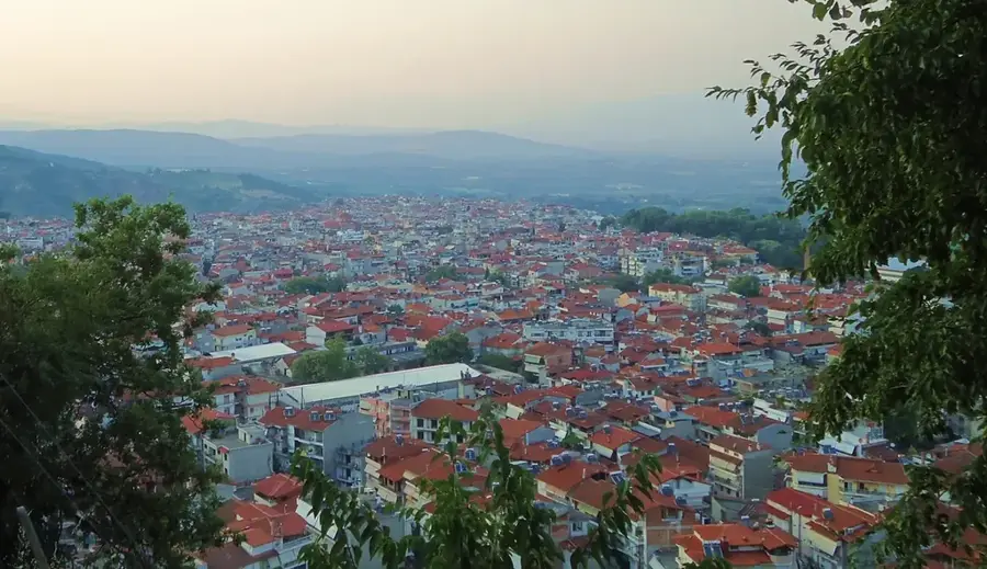 Naoussa — Kozáni (Görögország)