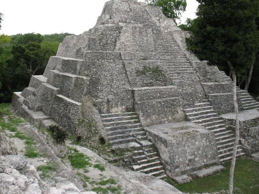 Yaxhá — Tikal (Guatemala)