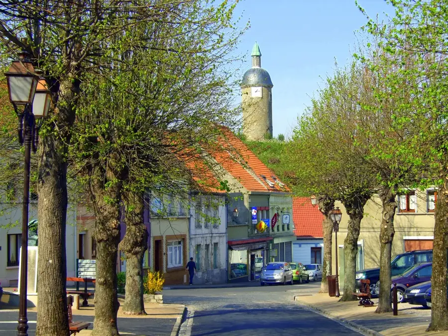 Guînes – city