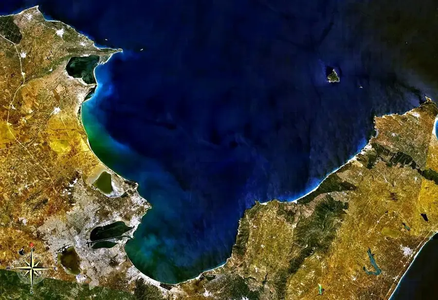 Golful Tunis — Lacul Tunis (Tunisia)