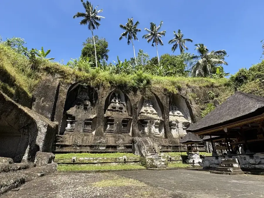 Gunung Kawi Tempel — Vulkan Agung (Indonesien)