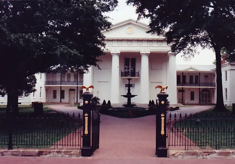 Staatshaus — Blockfreien-Denkmal (Guyana)