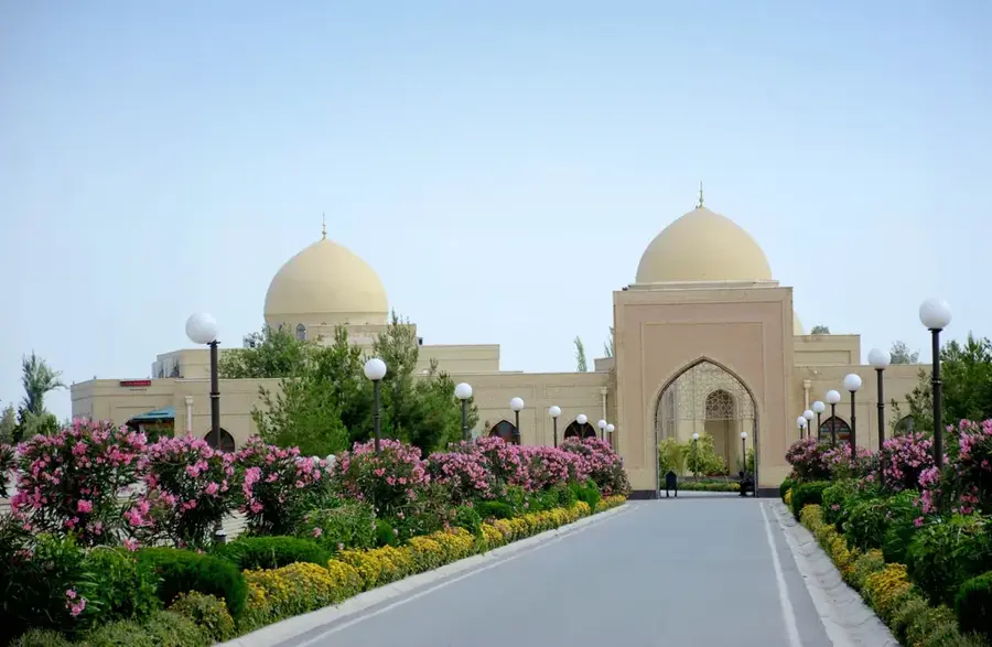 Mausoleum von Hakim at-Tirmidhi — Surchandarja-Tal (Usbekistan)