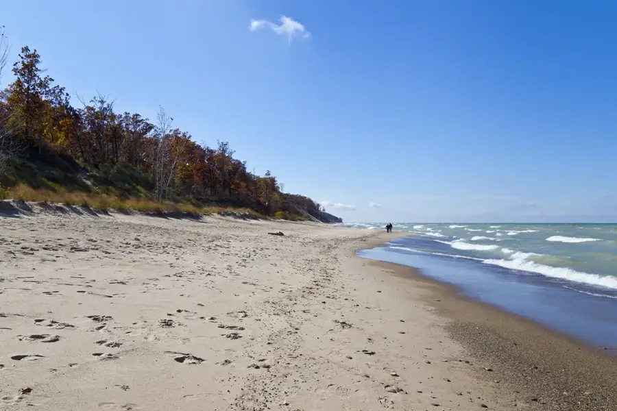 Horseback Riding on Pink Sands Beach — Hope Town Lighthouse (Bahamas)