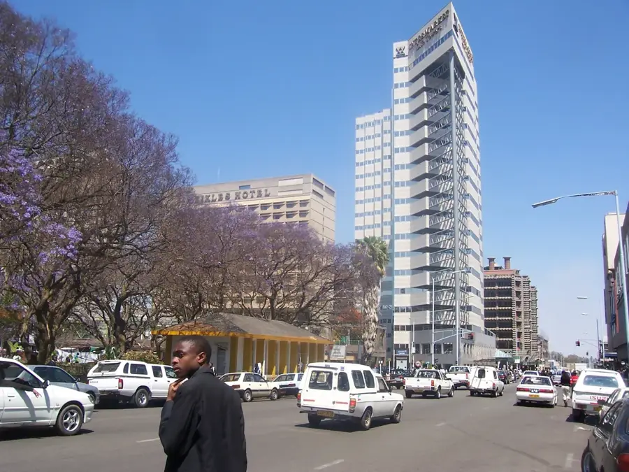 Oberster Gerichtshof von Zimbabwe — Epworth (Simbabwe)