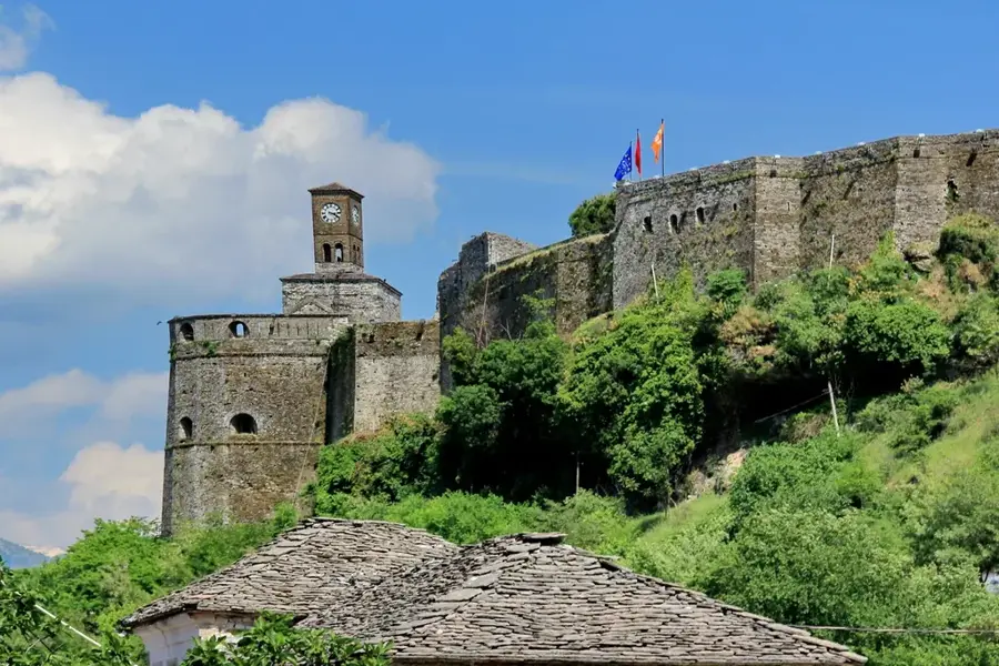 Burg von Gjirokastra — Das Blaue Auge (Albanien)