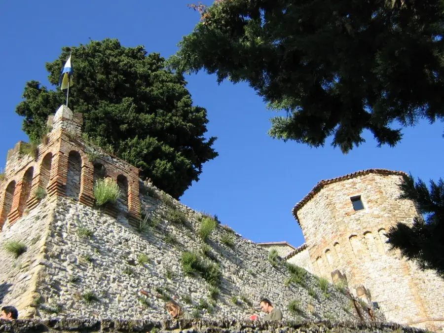 Castello di Montebello — Matterhorn (Schweiz)