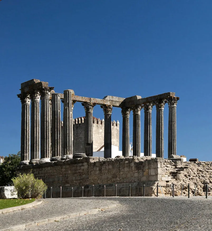 Templul roman din Évora
