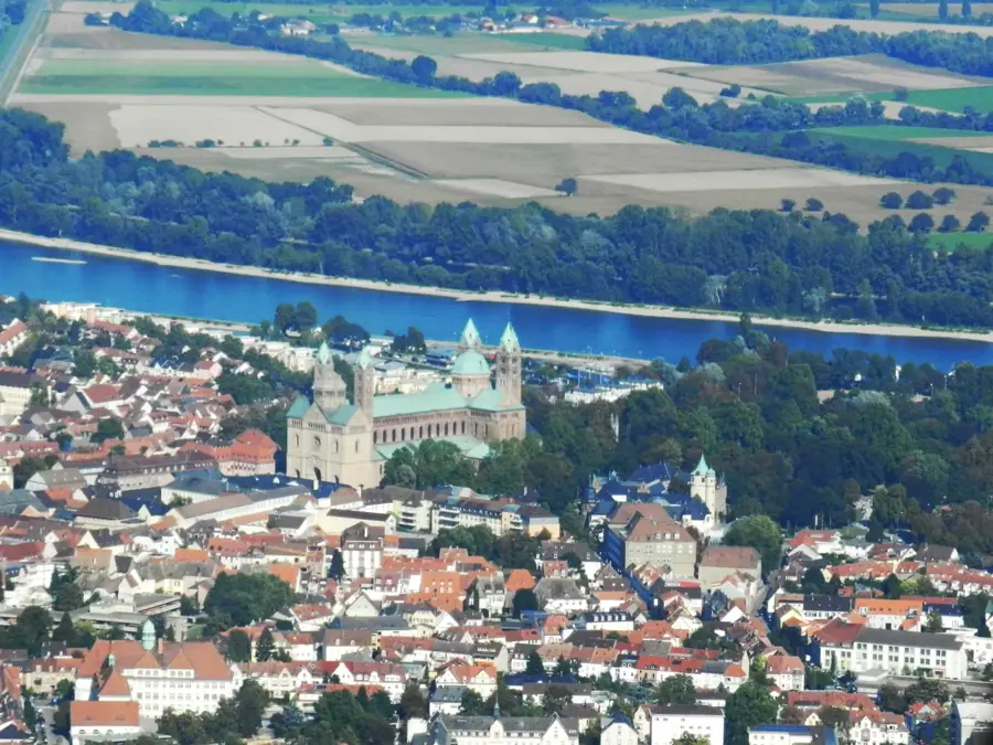 Speyerer Dom – historischer Ort