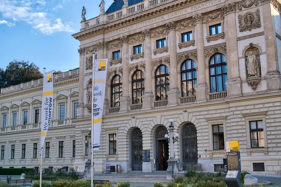 Debreceni Egyetem főépület — Hortobágy (Magyarország)