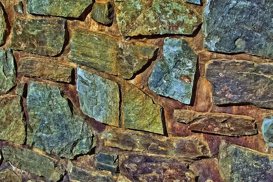 Saracen Walls — Witches' Pass (San Marino)