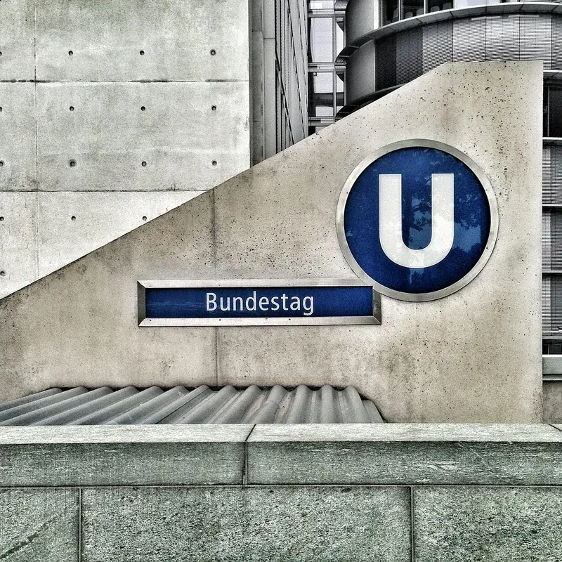 Kormányzati épület — Engländerbau (Liechtenstein)