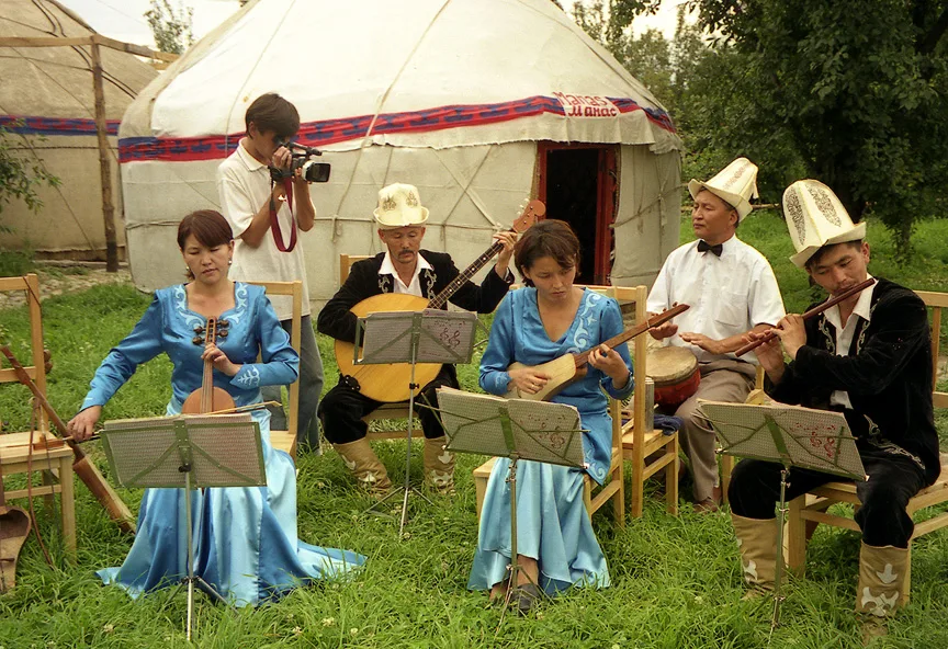 Catedrala Sfânta Treime — Kungey Ala-Too (Kârgâzstan)