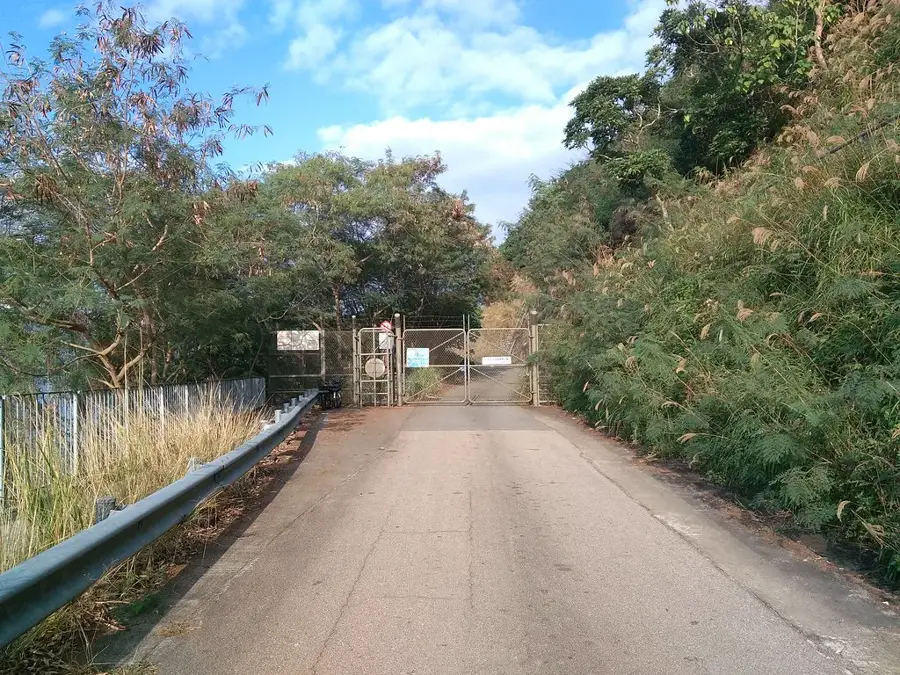 Rezervorul Plover Cove — Hoi Ha Wan (R.A.S. Hong Kong, China)