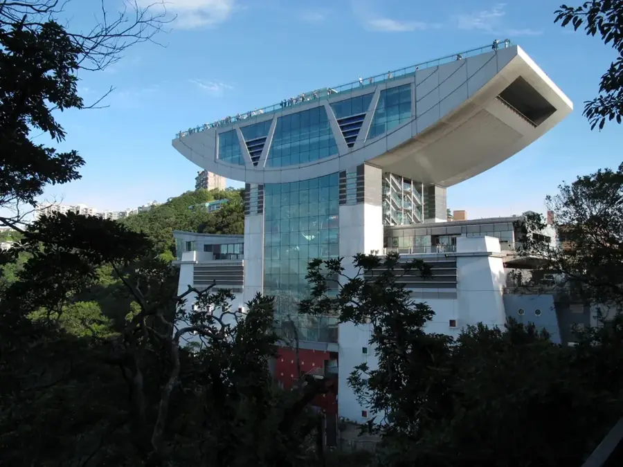 Turnul Peak — Templul Man Mo (R.A.S. Hong Kong, China)